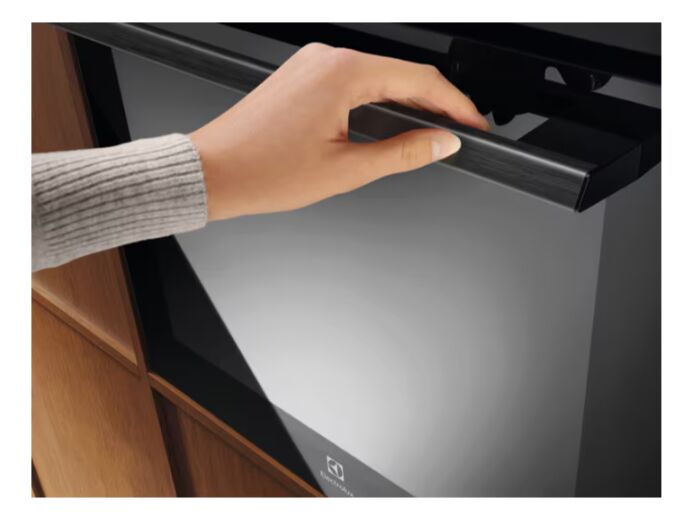Electrolux LOD8P39Z SteamBake 500 Pirolitik Siyah Ankastre Fırın
