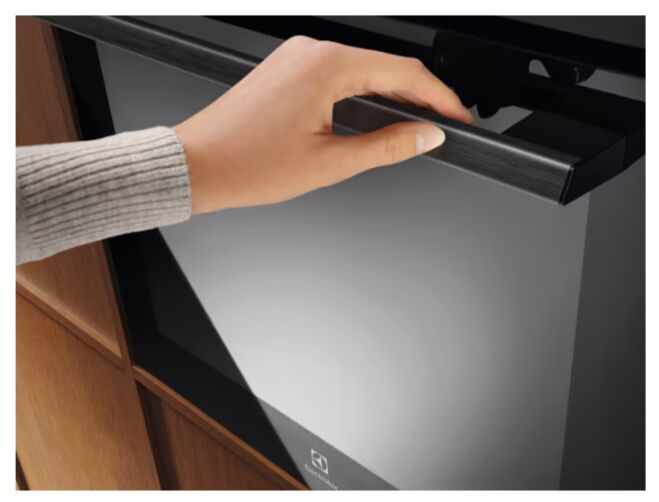 Electrolux KOD8C39Z SteamBake 500 Katalitik Siyah Ankastre Fırın
