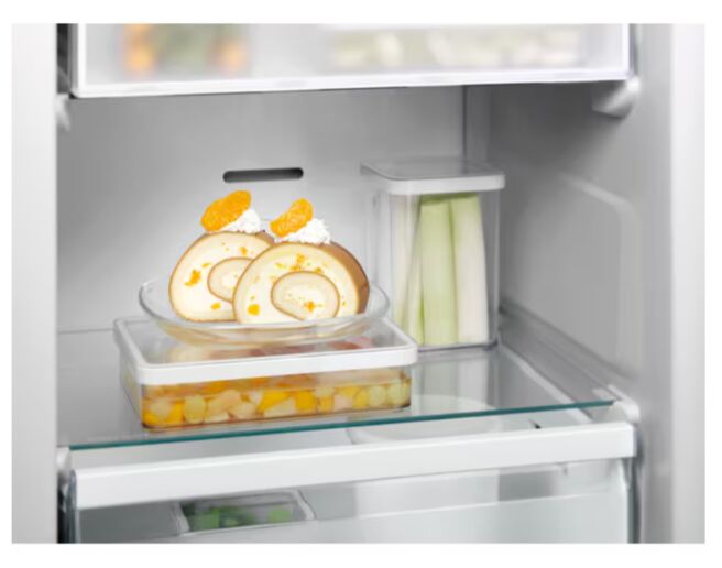 Electrolux EUN7NE18S Ankastre Buzdolabı