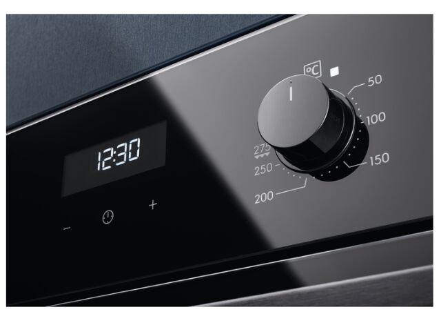 Electrolux EOD5H70Z SteamBake 600 Buhar Destekli Siyah Ankastre Fırın